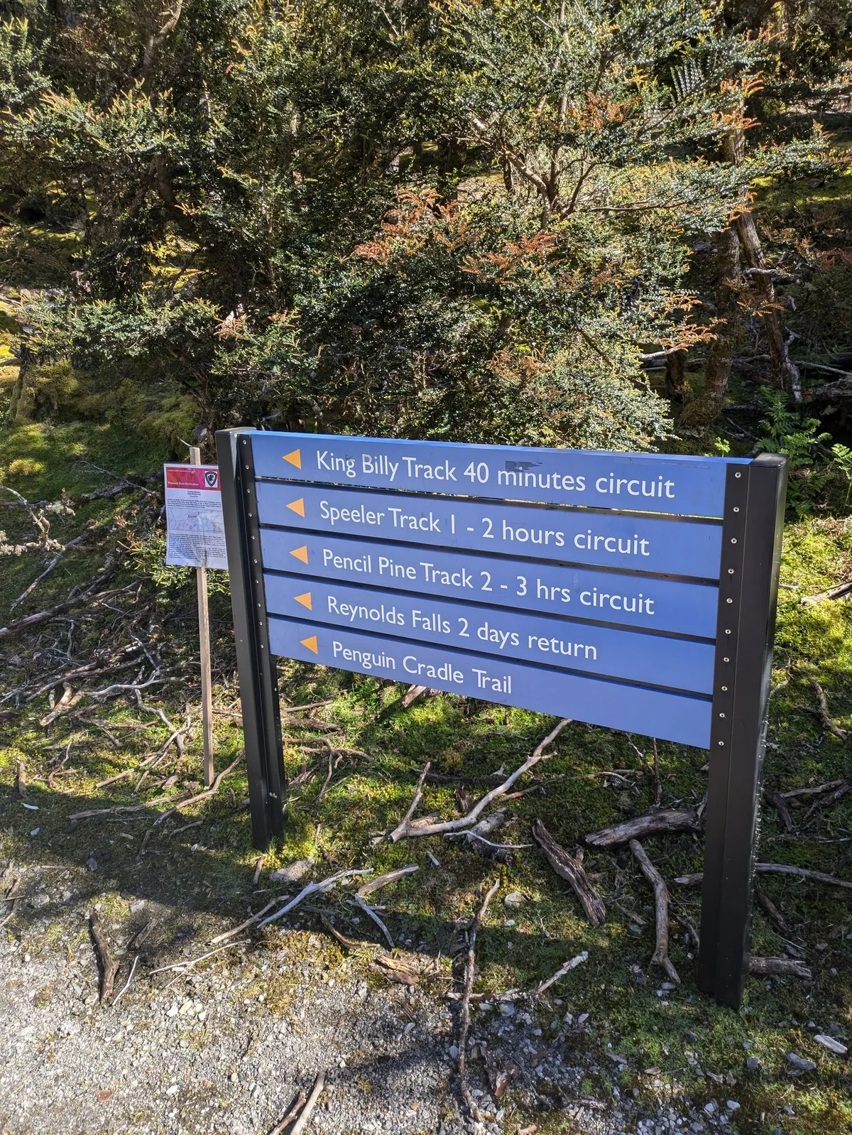 Panneaux indicateurs de randonnée