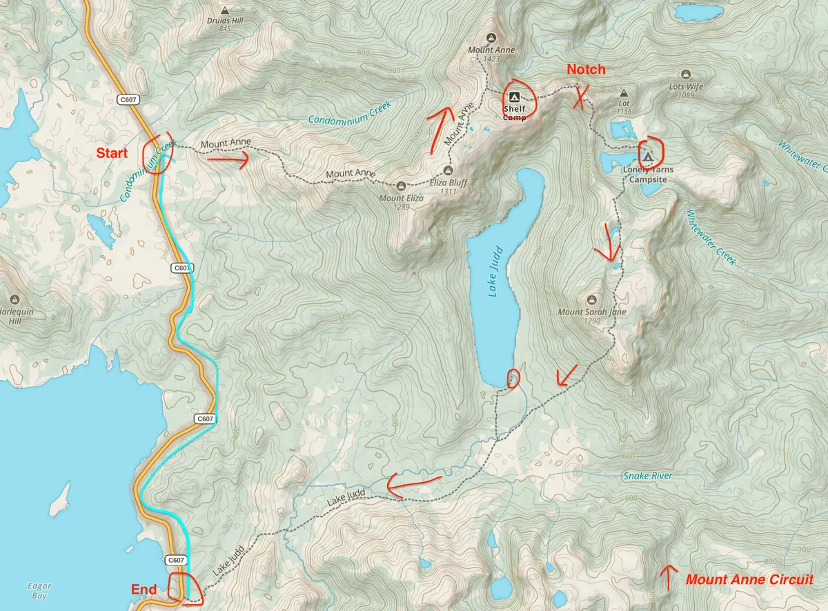 Carte décrivant le sentier du Mount Anne Circuit