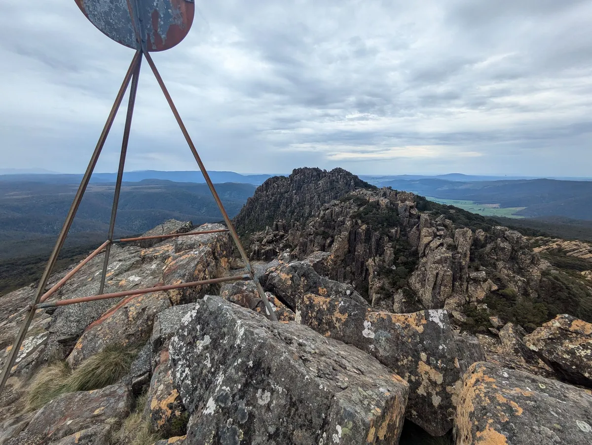 Sommet montagneux en roche de Dolérite