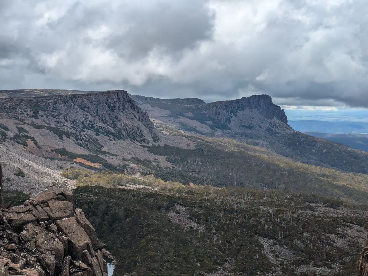 Vues sur Sphinx bluff et Storys Bluff